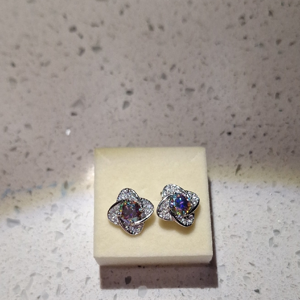 NWT 2CT RAINBOW BLUE MOISSANITE DIAMOND FLOWER EARRINGS